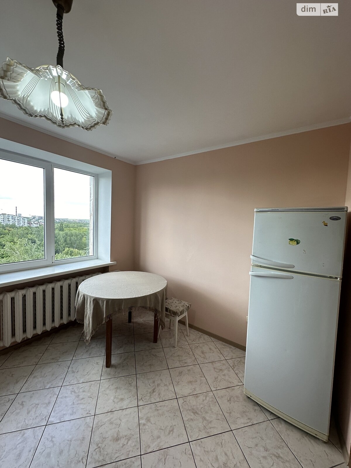 трехкомнатная квартира в Ровно, район Автовокзал, на ул. Галицкого Данилы 1 в аренду на долгий срок помесячно фото 1