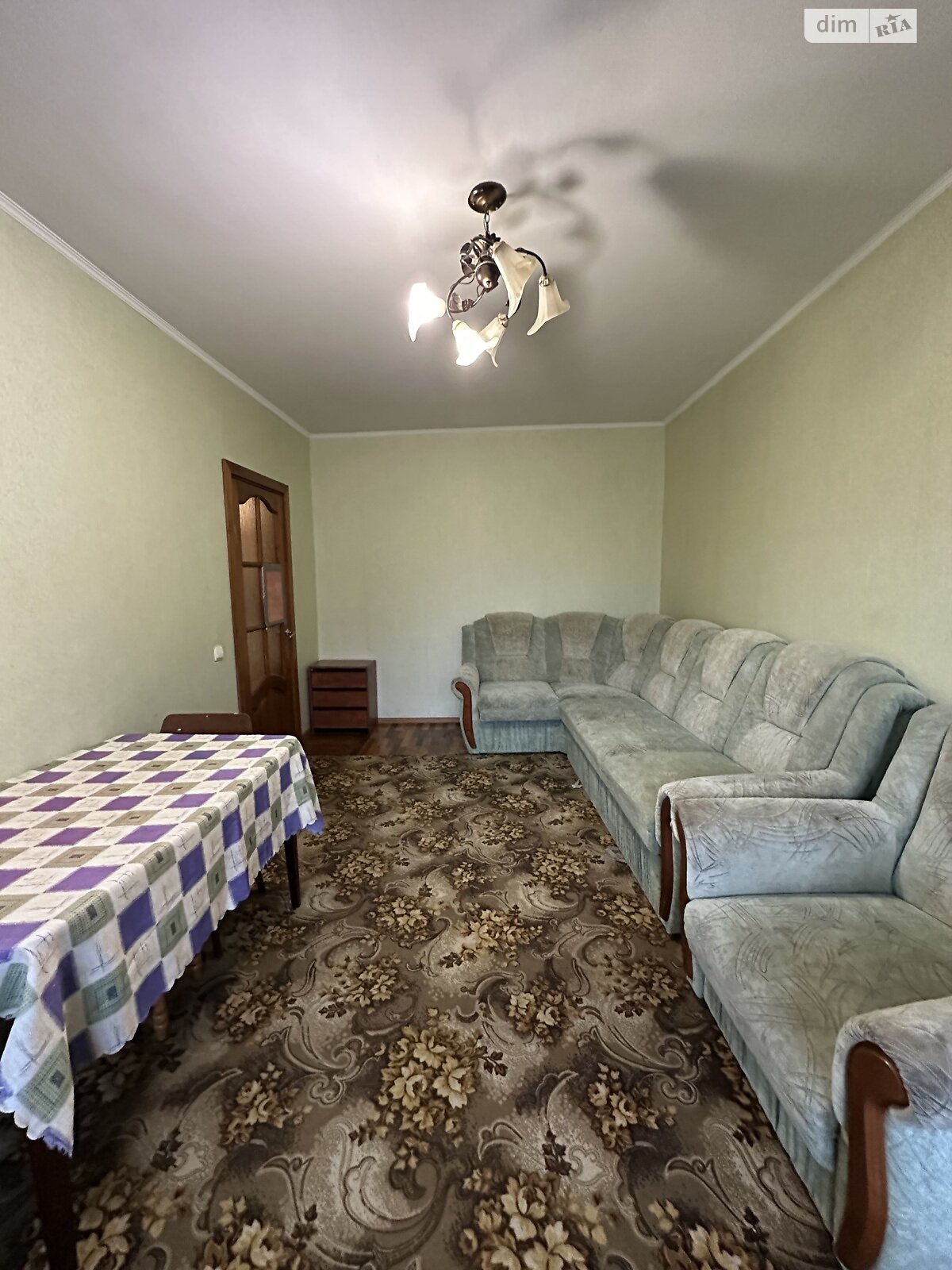 двухкомнатная квартира в Ровно, район Автовокзал, на ул. Галицкого Данилы 6 в аренду на долгий срок помесячно фото 1 двухкомнатная квартира в Ровно, район Автовокзал, на ул. Галицкого Данилы 6 в аренду на долгий срок помесячно фото 1