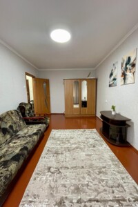 однокімнатна квартира в Рівному, район Автовокзал, на вул. Київська в довготривалу оренду помісячно фото 2 однокімнатна квартира в Рівному, район Автовокзал, на вул. Київська в довготривалу оренду помісячно фото 2