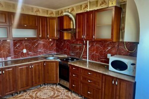 двокімнатна квартира в Рівному, район Автовокзал, на вул. Степана Дем’янчука в довготривалу оренду помісячно фото 2