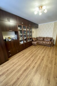 однокімнатна квартира в Рівному, район Автовокзал, на вул. Степана Дем’янчука, кв. 156 в довготривалу оренду помісячно фото 2