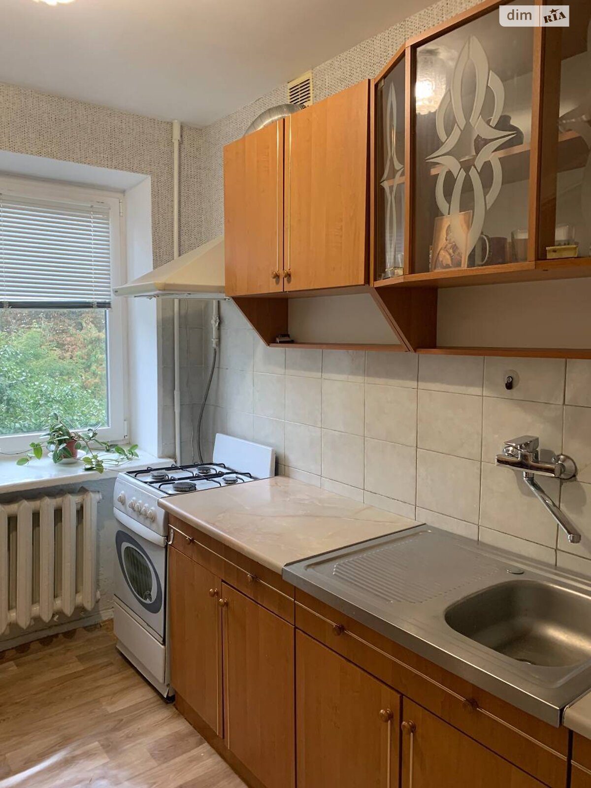 однокомнатная квартира с ремонтом в Ровно, район Автовокзал, на ул. Видинская в аренду на долгий срок помесячно фото 1