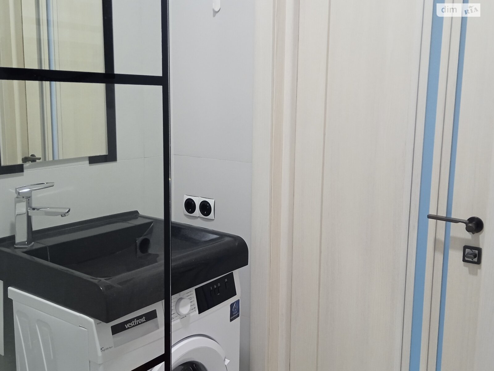 однокімнатна квартира в Рівному, район Басів Кут, на вул. Чорновола В’ячеслава 94В в довготривалу оренду помісячно фото 1 однокімнатна квартира в Рівному, район Басів Кут, на вул. Чорновола В’ячеслава 94В в довготривалу оренду помісячно фото 1