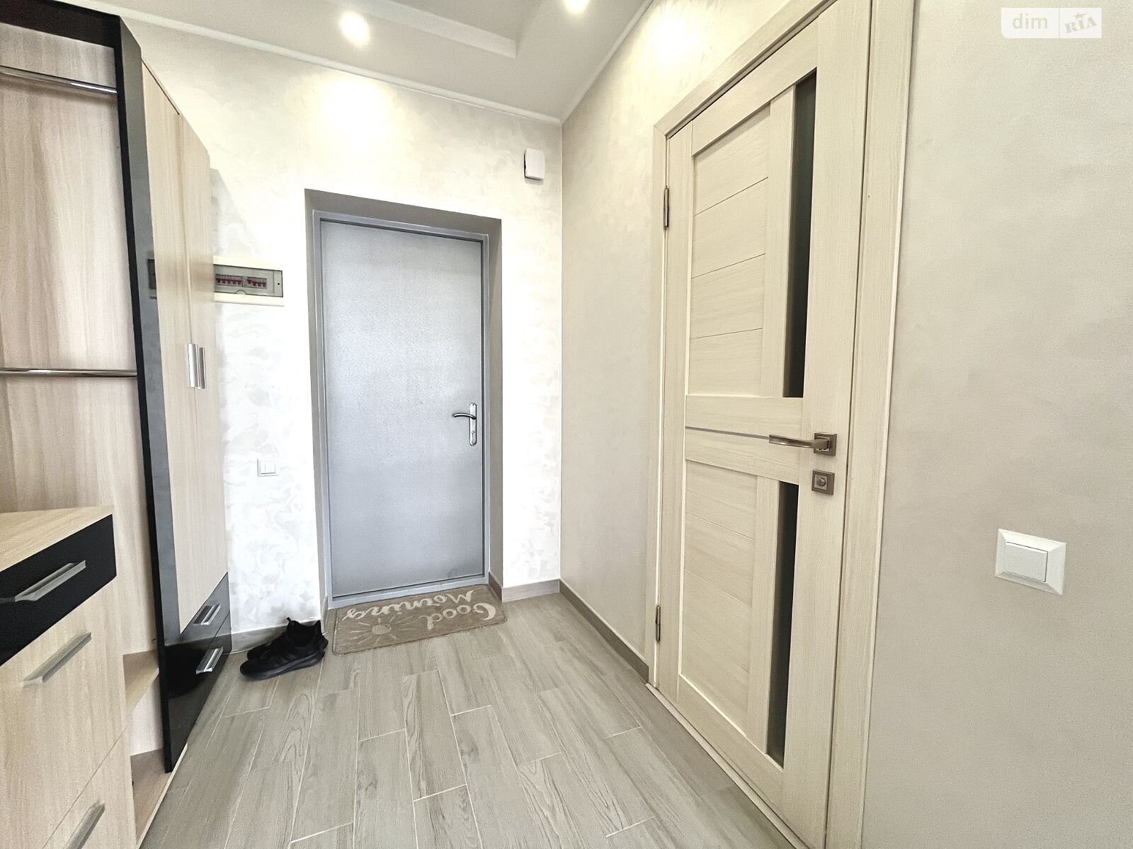 однокімнатна квартира в Рівному, район Боярка, на вул. Анатолія Лабунського в довготривалу оренду помісячно фото 1