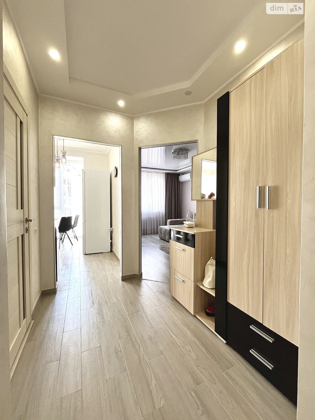 однокімнатна квартира в Рівному, район Боярка, на вул. Анатолія Лабунського в довготривалу оренду помісячно фото 1