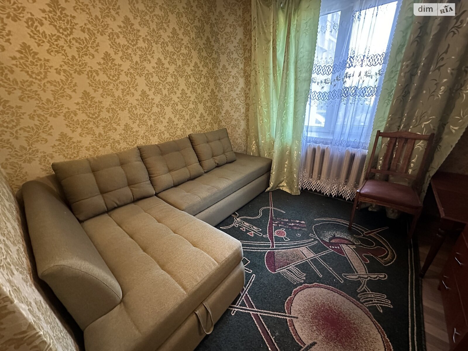трехкомнатная квартира в Ровно, район Боярка, на ул. Дубенская 44 в аренду на долгий срок помесячно фото 1