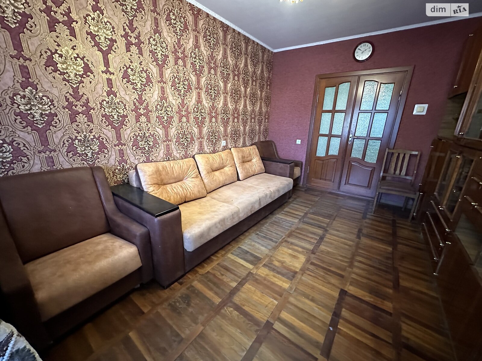 трехкомнатная квартира в Ровно, район Боярка, на ул. Дубенская 44 в аренду на долгий срок помесячно фото 1