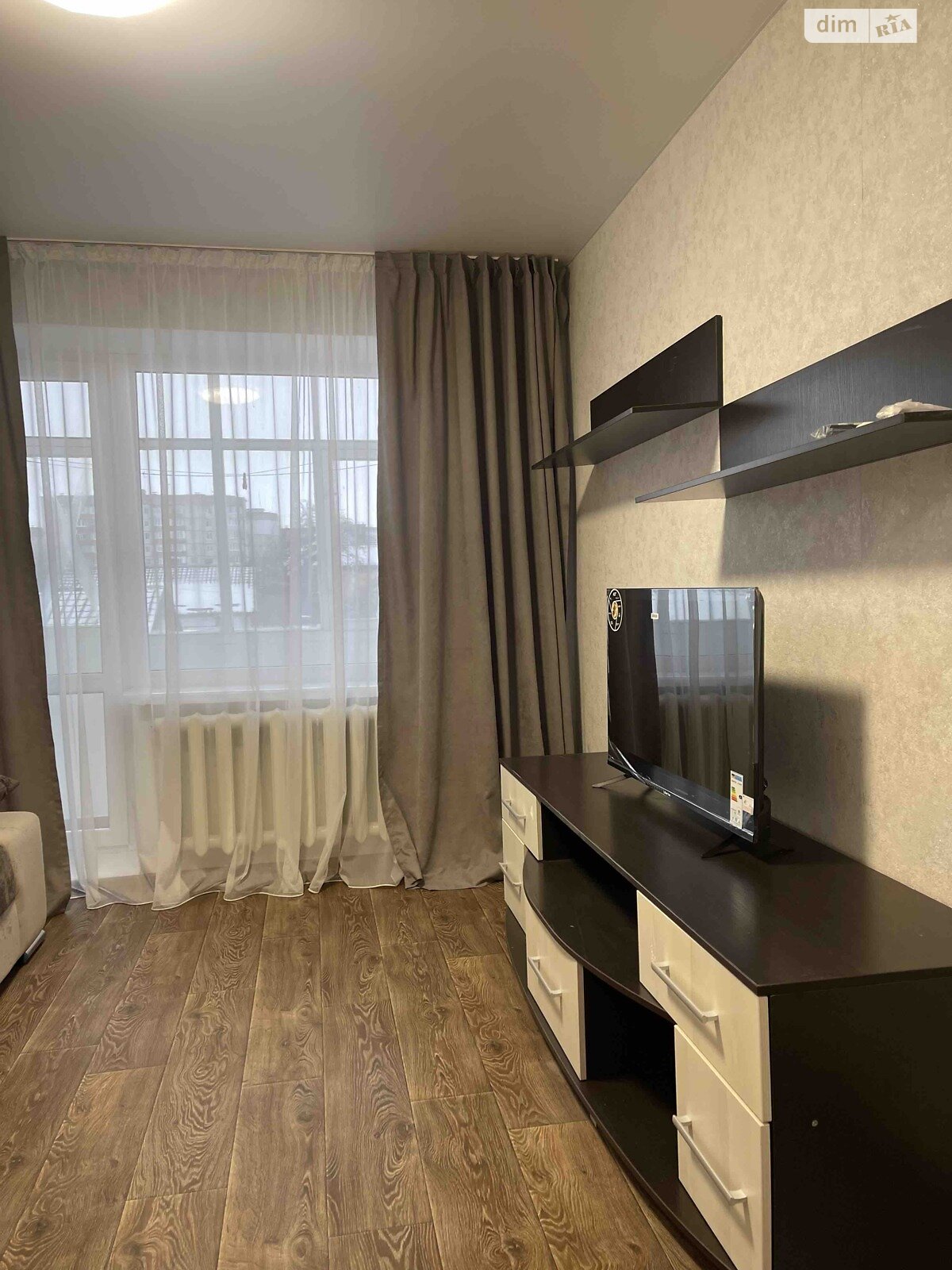 однокомнатная квартира в Ровно, район Боярка, на ул. Дубенская 42 в аренду на долгий срок помесячно фото 1