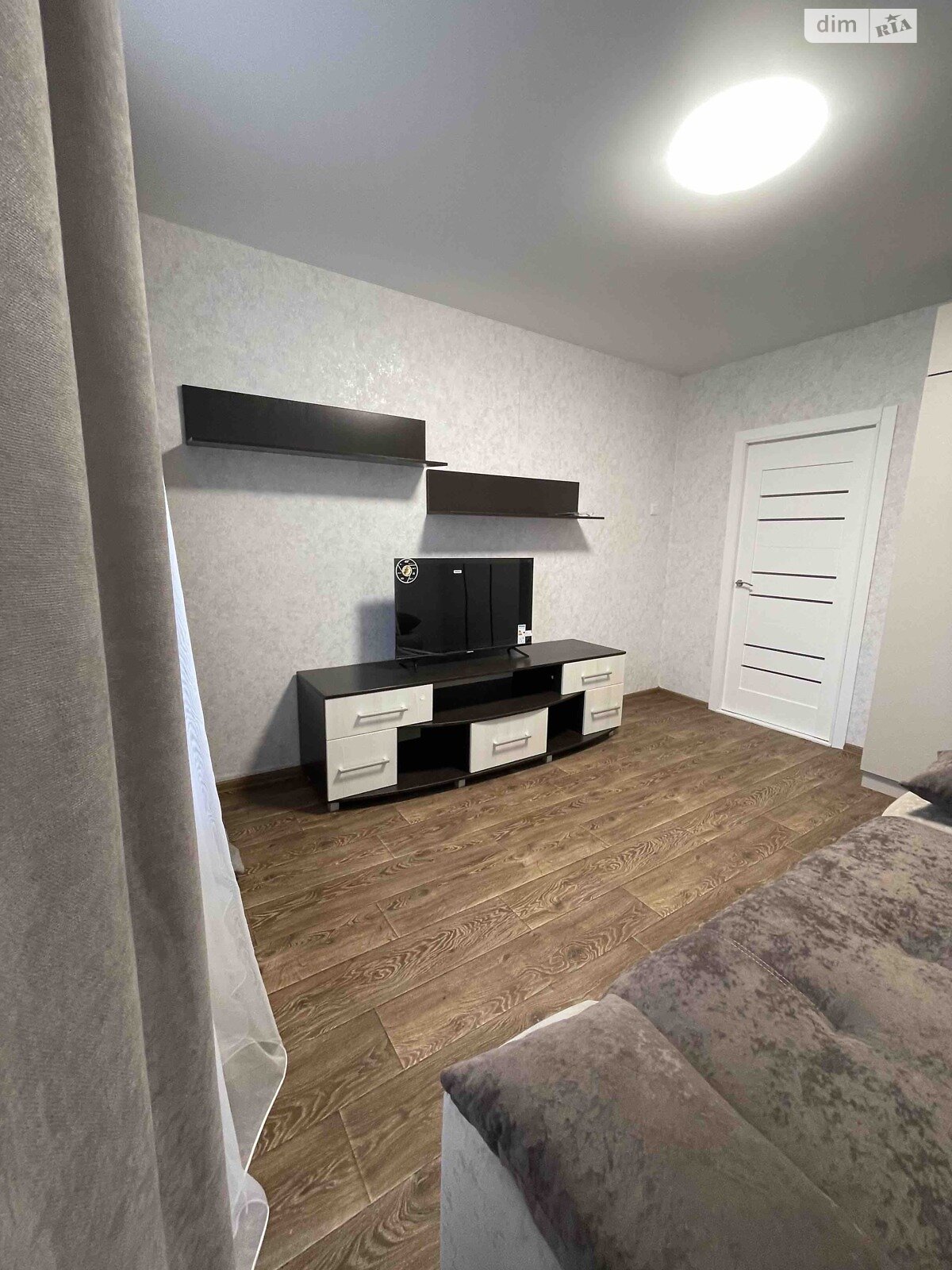 однокомнатная квартира в Ровно, район Боярка, на ул. Дубенская 42 в аренду на долгий срок помесячно фото 1
