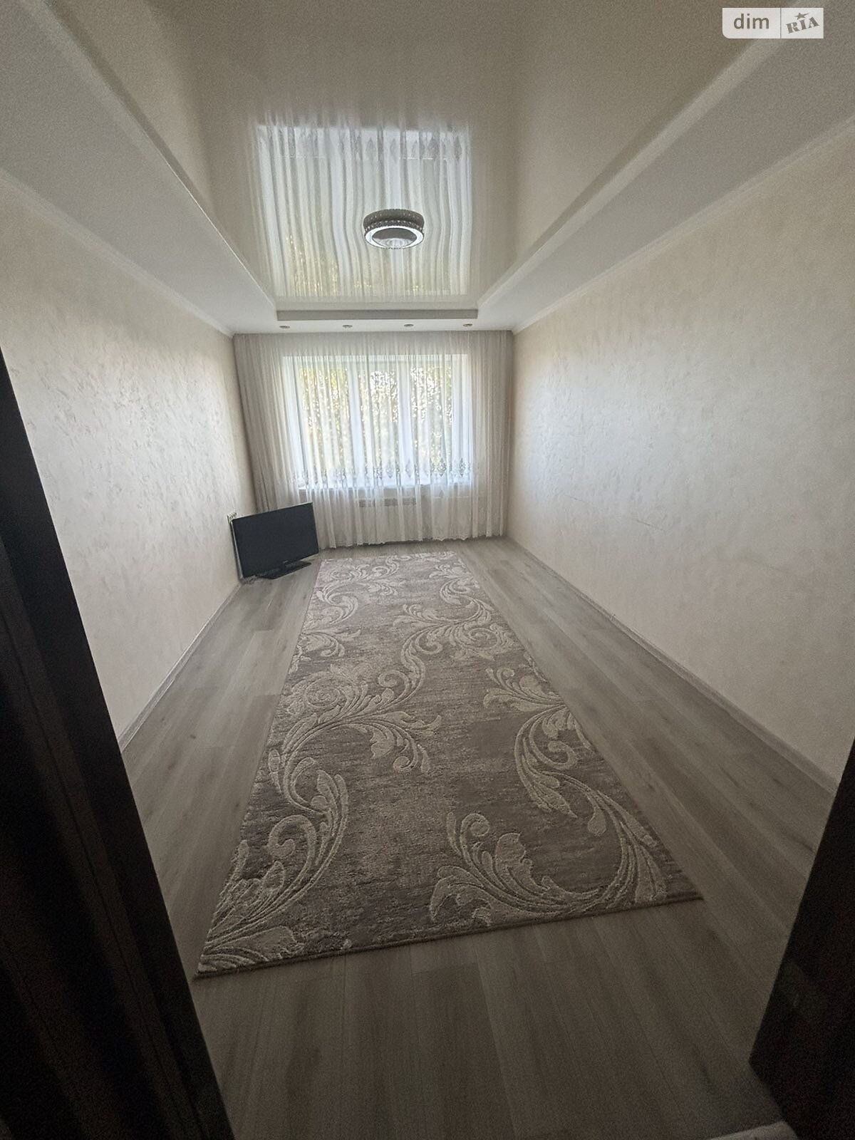 трехкомнатная квартира в Ровно, район Боярка, на ул. Кулика и Гудачека 10, кв. 124 в аренду на долгий срок помесячно фото 1