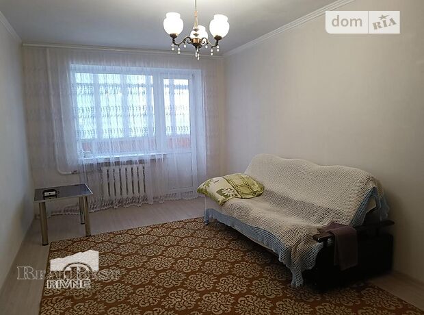 однокомнатная квартира в Ровно, район Чайка, на ул. Генерала Безручка в аренду на долгий срок помесячно фото 1 однокомнатная квартира в Ровно, район Чайка, на ул. Генерала Безручка в аренду на долгий срок помесячно фото 1