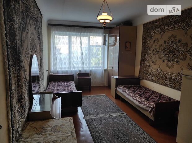 двухкомнатная квартира с мебелью в Ровно, район Чайка, на ул. Генерала Безручка 6 в аренду на долгий срок помесячно фото 1