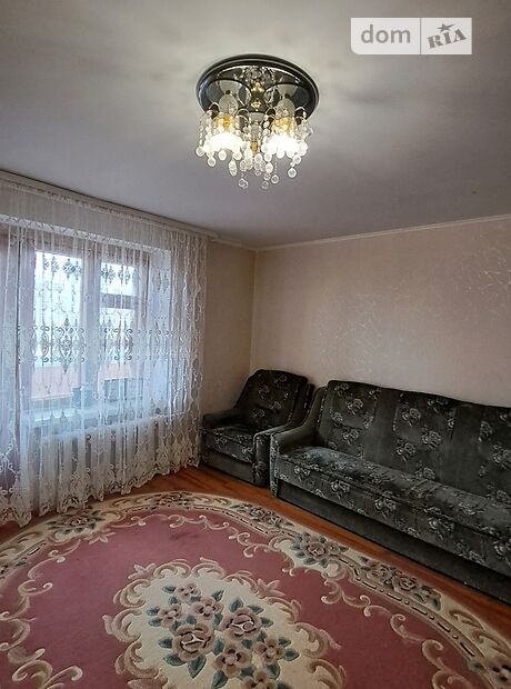 трехкомнатная квартира с ремонтом в Ровно, район Чайка, на Гайдамацька (Струтинської) 31 в аренду на долгий срок помесячно фото 1 трехкомнатная квартира с ремонтом в Ровно, район Чайка, на Гайдамацька (Струтинської) 31 в аренду на долгий срок помесячно фото 1