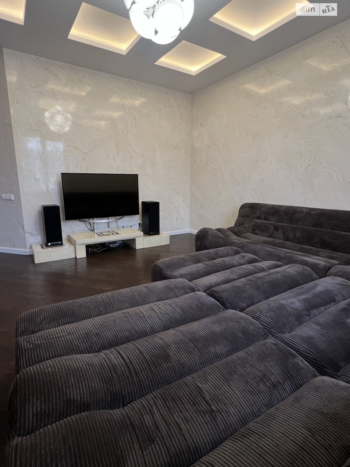 однокомнатная квартира в Ровно, район Чайка, на ул. Гайдамацкая 2В в аренду на долгий срок помесячно фото 1 однокомнатная квартира в Ровно, район Чайка, на ул. Гайдамацкая 2В в аренду на долгий срок помесячно фото 1