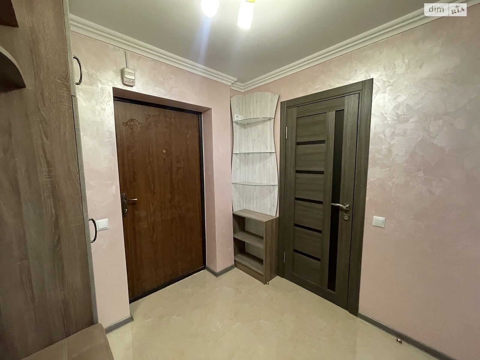 однокомнатная квартира в Ровно, район Чайка, на ул. Гайдамацкая 13Б в аренду на долгий срок помесячно фото 1