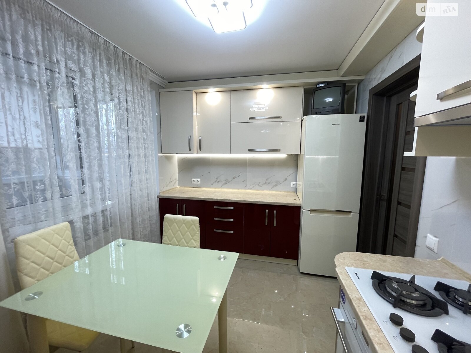 однокомнатная квартира в Ровно, район Чайка, на ул. Гайдамацкая 13Б в аренду на долгий срок помесячно фото 1