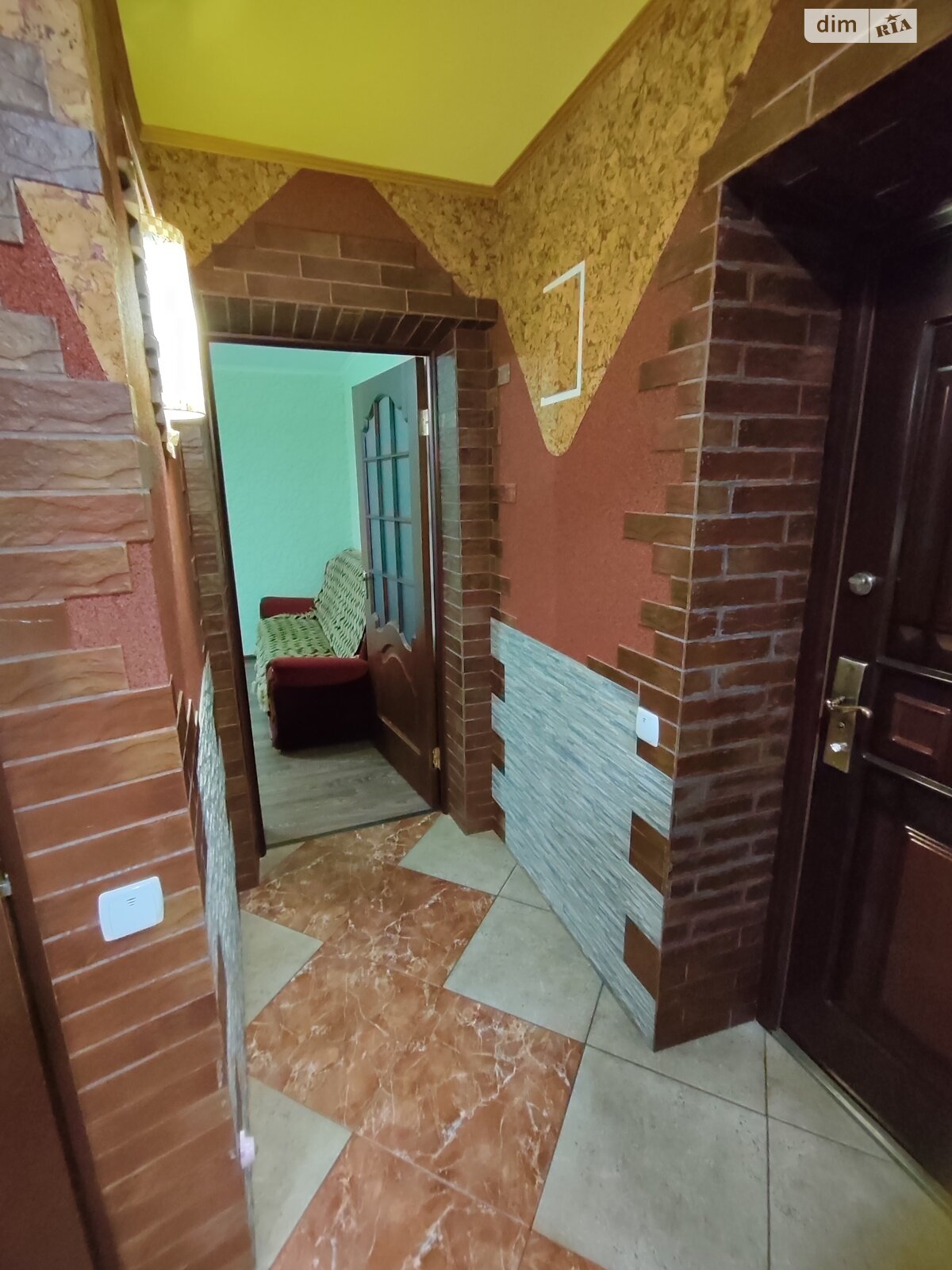 двокімнатна квартира в Рівному, район Дозорцева, на просп. Генерала Безручка 20 в довготривалу оренду помісячно фото 1 двокімнатна квартира в Рівному, район Дозорцева, на просп. Генерала Безручка 20 в довготривалу оренду помісячно фото 1