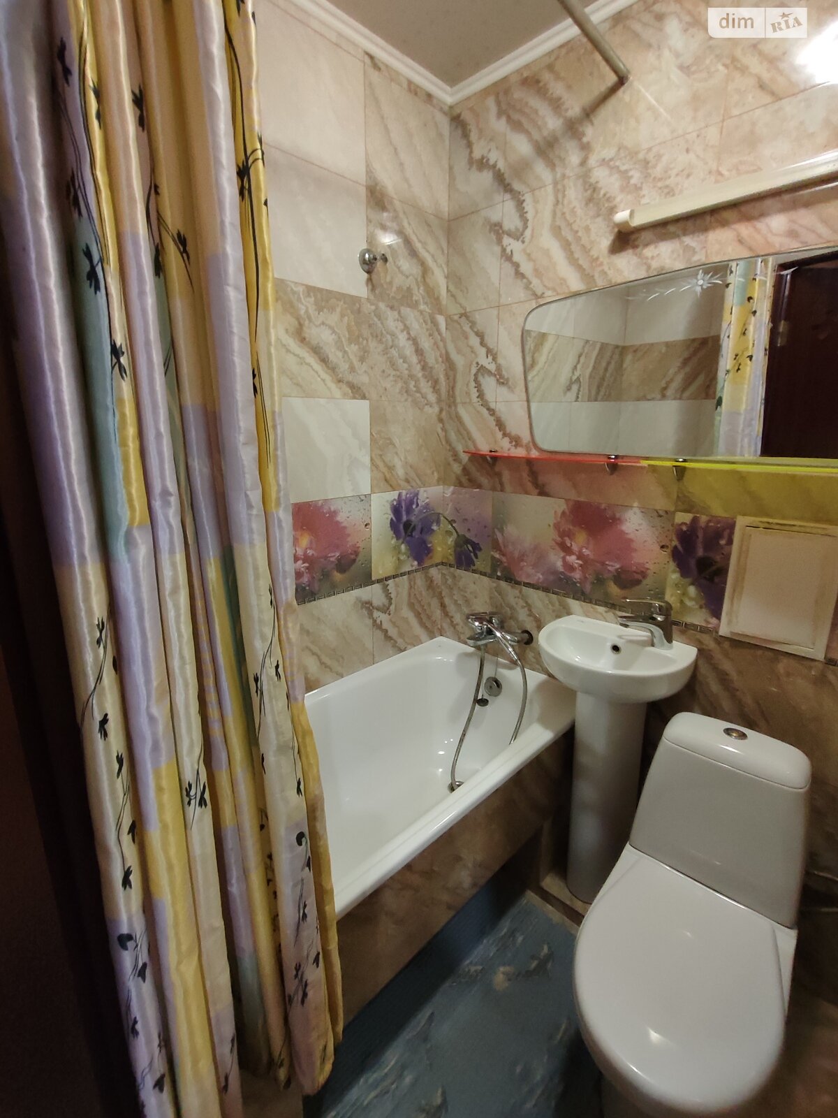 двокімнатна квартира в Рівному, район Дозорцева, на просп. Генерала Безручка 20 в довготривалу оренду помісячно фото 1 двокімнатна квартира в Рівному, район Дозорцева, на просп. Генерала Безручка 20 в довготривалу оренду помісячно фото 1