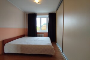 трехкомнатная квартира в Ровно, район Дозорцева, на просп. Генерала Безручка в аренду на долгий срок помесячно фото 2