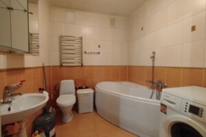 трехкомнатная квартира в Ровно, район Дозорцева, на просп. Генерала Безручка в аренду на долгий срок помесячно фото 2 трехкомнатная квартира в Ровно, район Дозорцева, на просп. Генерала Безручка в аренду на долгий срок помесячно фото 2