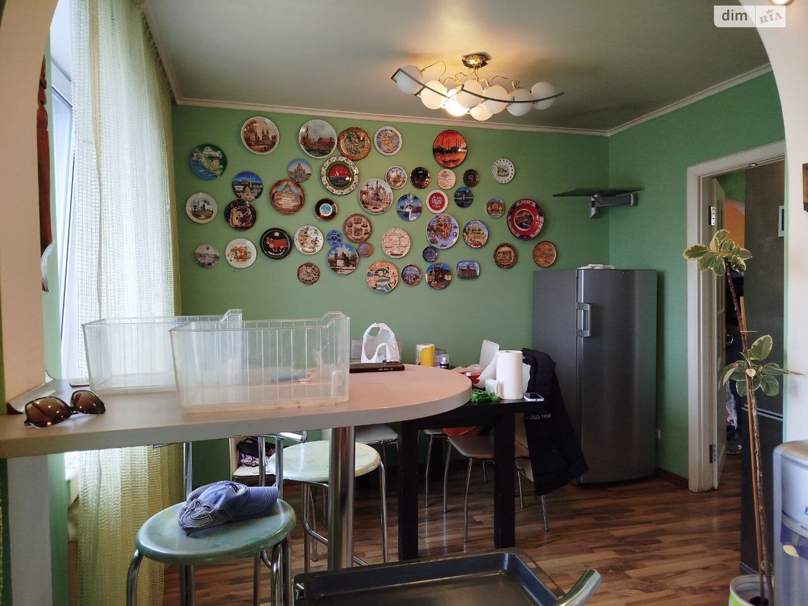 трехкомнатная квартира в Ровно, район Дозорцева, на просп. Генерала Безручка в аренду на долгий срок помесячно фото 1 трехкомнатная квартира в Ровно, район Дозорцева, на просп. Генерала Безручка в аренду на долгий срок помесячно фото 1