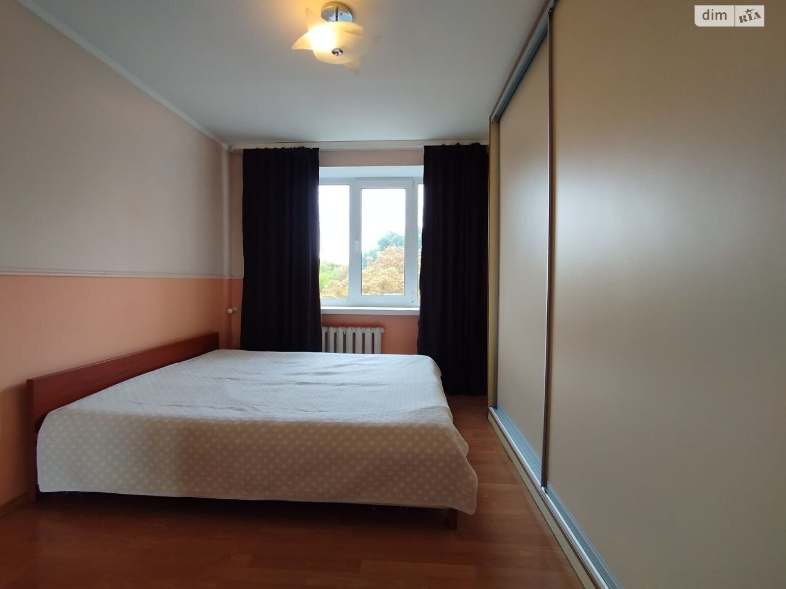 трехкомнатная квартира в Ровно, район Дозорцева, на просп. Генерала Безручка в аренду на долгий срок помесячно фото 1 трехкомнатная квартира в Ровно, район Дозорцева, на просп. Генерала Безручка в аренду на долгий срок помесячно фото 1