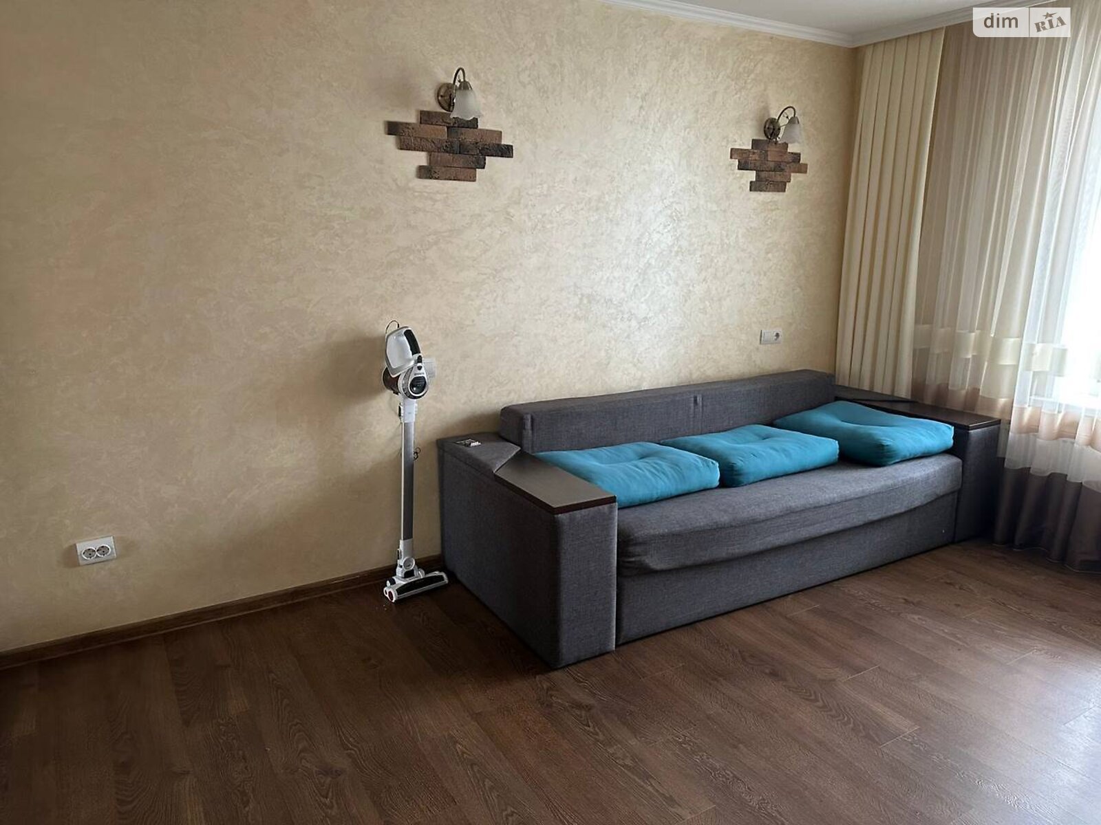 однокімнатна квартира в Рівному, на вул. Кулика і Гудачека 24В в довготривалу оренду помісячно фото 1 однокімнатна квартира в Рівному, на вул. Кулика і Гудачека 24В в довготривалу оренду помісячно фото 1