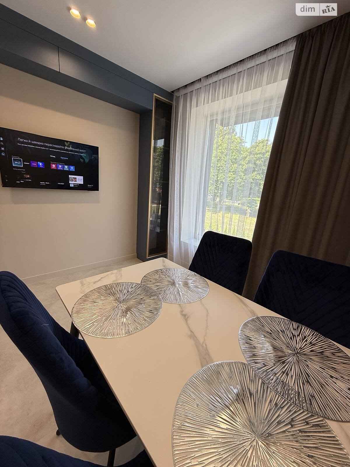 однокомнатная квартира в Ровно, район Ленокомбинат, на мас. Чаривный 21 в аренду на долгий срок помесячно фото 1 однокомнатная квартира в Ровно, район Ленокомбинат, на мас. Чаривный 21 в аренду на долгий срок помесячно фото 1