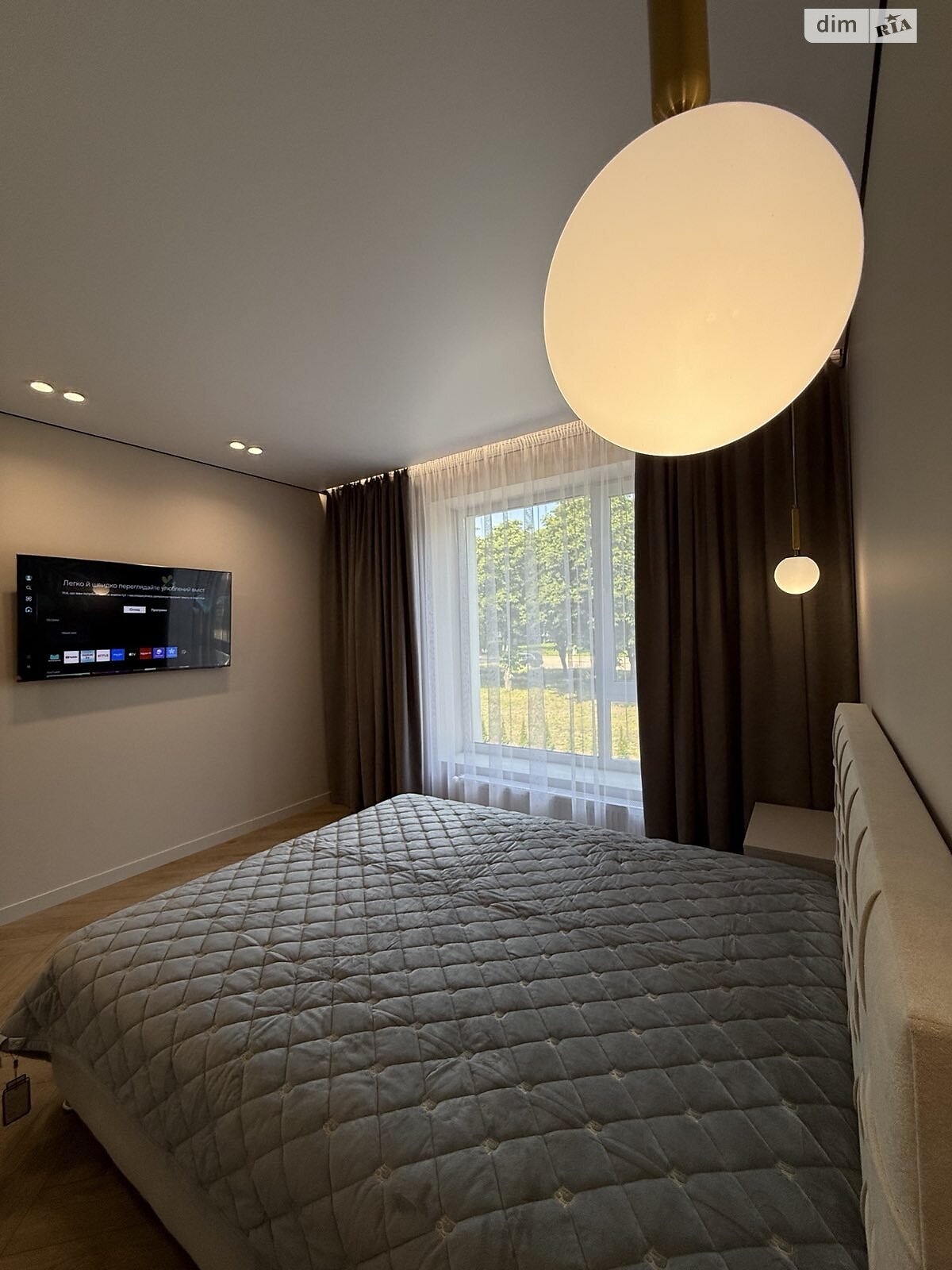 однокомнатная квартира в Ровно, район Ленокомбинат, на мас. Чаривный 21 в аренду на долгий срок помесячно фото 1 однокомнатная квартира в Ровно, район Ленокомбинат, на мас. Чаривный 21 в аренду на долгий срок помесячно фото 1