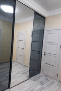 однокімнатна квартира в Рівному, район Мелроуз, на вул. Захисників Маріуполя 47, кв. 1 в довготривалу оренду помісячно фото 2