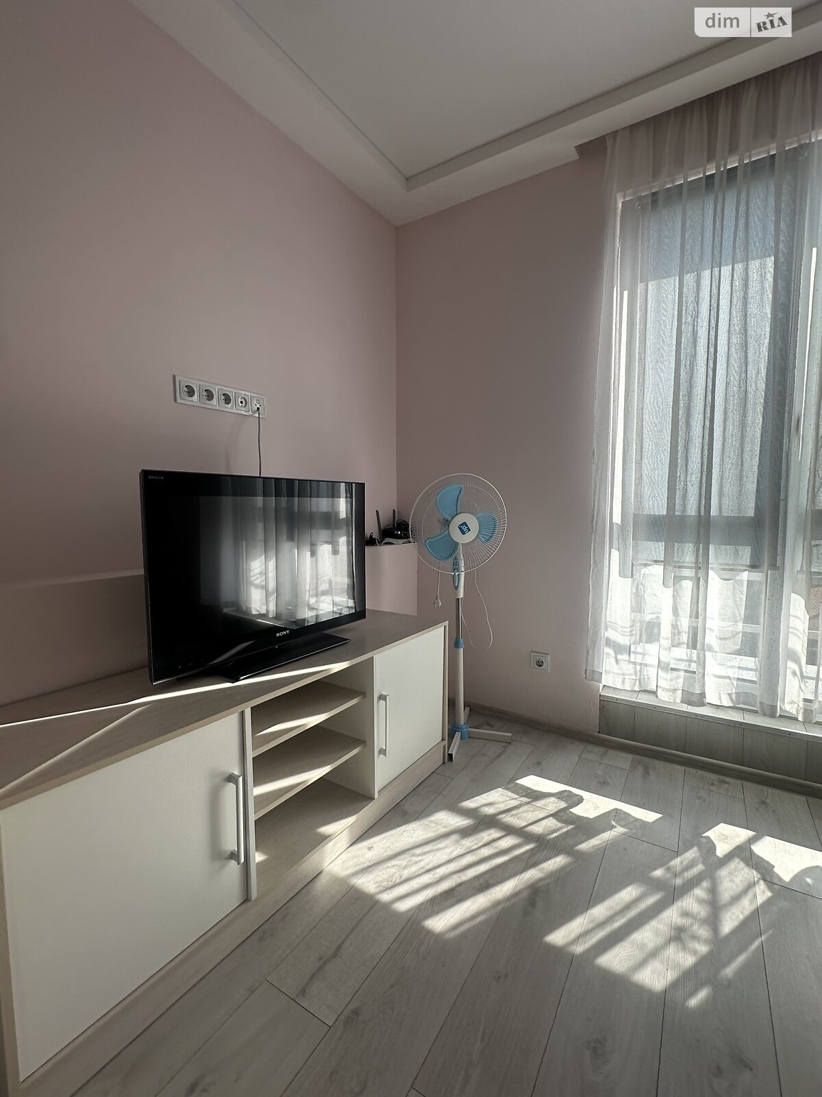 однокомнатная квартира в Ровно, район Пивзавод, на ул. Дубенская в аренду на долгий срок помесячно фото 1 однокомнатная квартира в Ровно, район Пивзавод, на ул. Дубенская в аренду на долгий срок помесячно фото 1