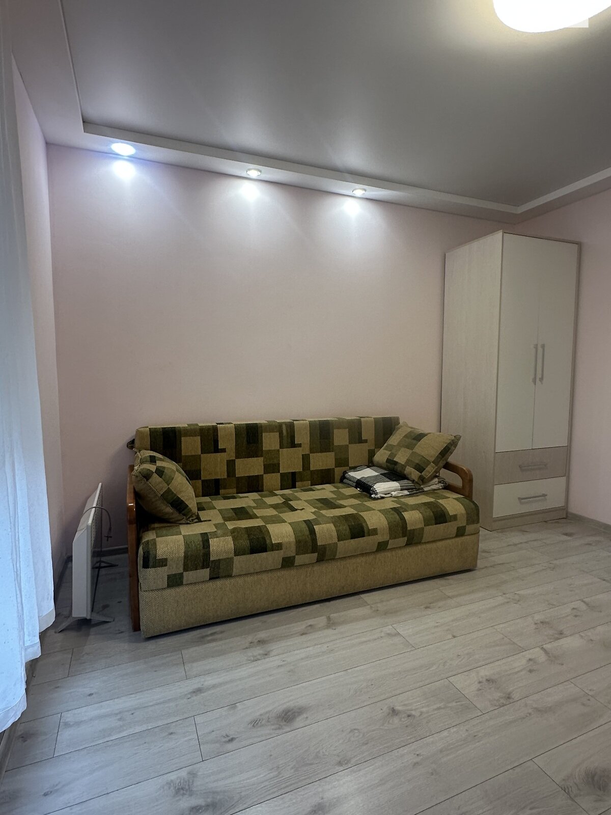 однокомнатная квартира в Ровно, район Пивзавод, на ул. Дубенская в аренду на долгий срок помесячно фото 1 однокомнатная квартира в Ровно, район Пивзавод, на ул. Дубенская в аренду на долгий срок помесячно фото 1