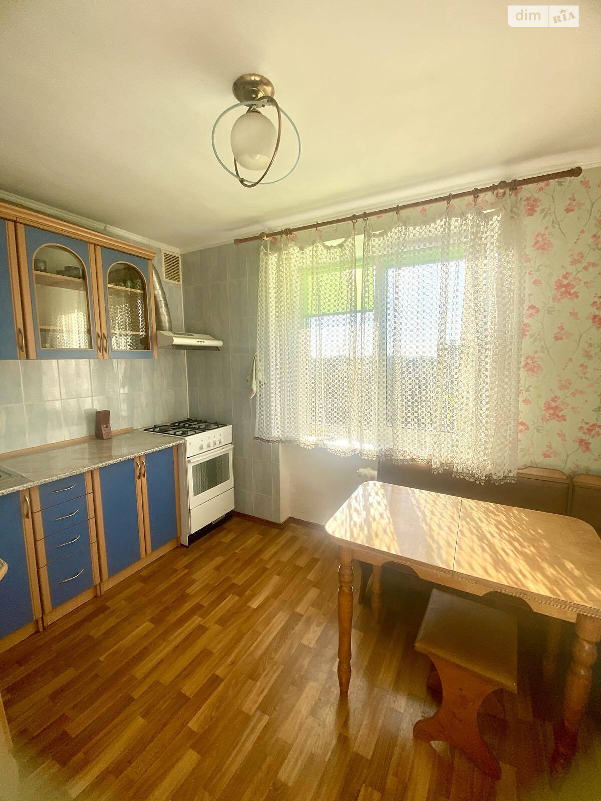 однокімнатна квартира в Рівному, район Пивзавод, на вул. Гарна 10А в довготривалу оренду помісячно фото 1