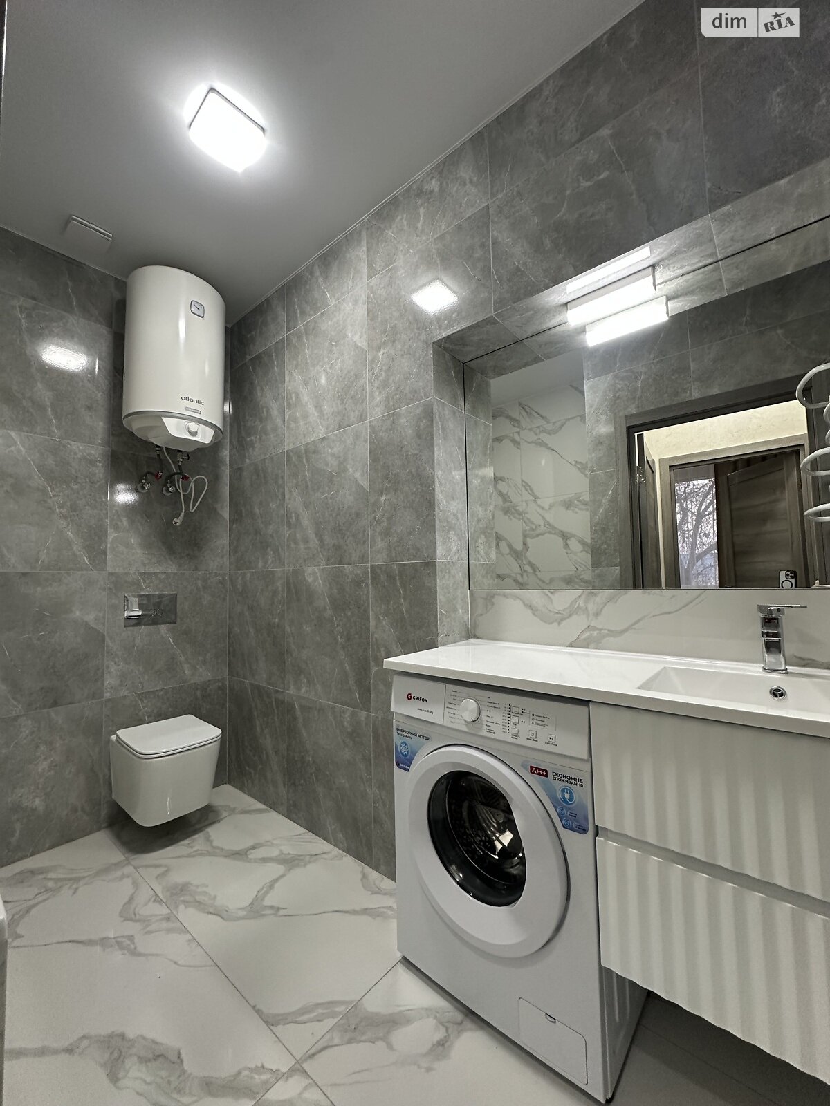 однокімнатна квартира в Рівному, район Пивзавод, на вул. Могили Петра в довготривалу оренду помісячно фото 1