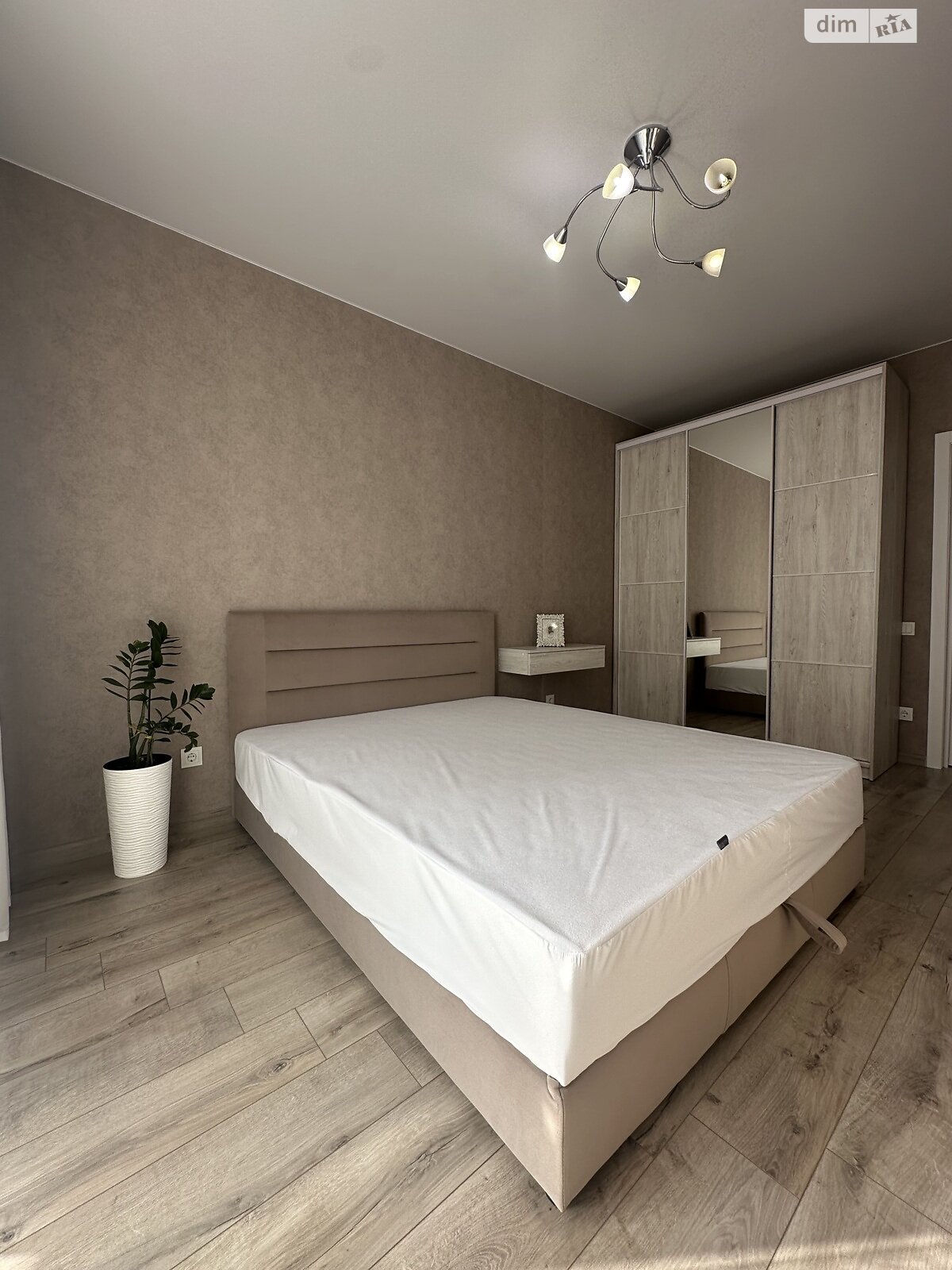 однокомнатная квартира в Ровно, район Ювилейный, на ул. Елены Телиги 20 в аренду на долгий срок помесячно фото 1