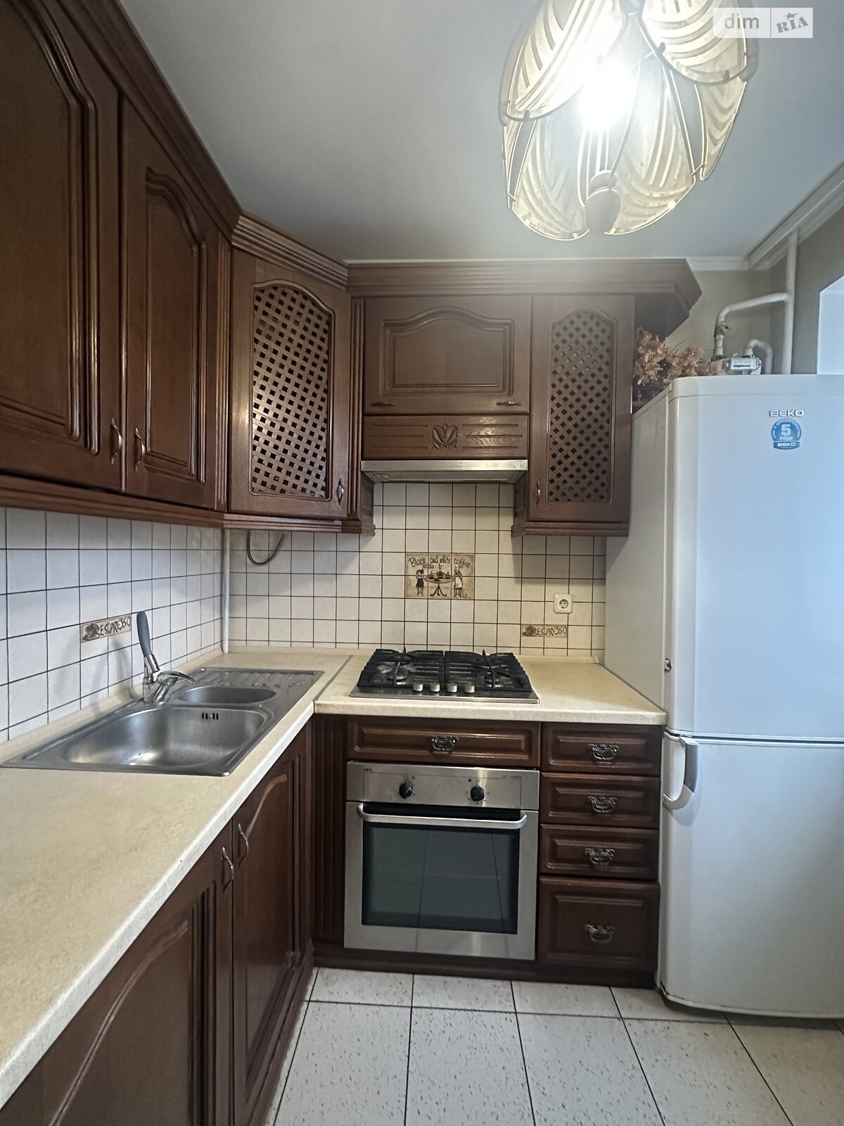 двокімнатна квартира в Рівному, район Пивзавод, на вул. Соборна в довготривалу оренду помісячно фото 1