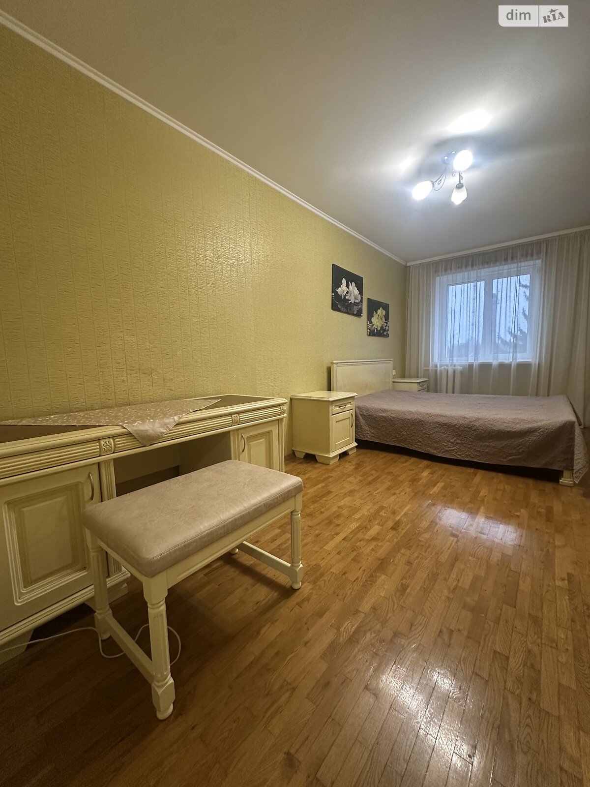 двокімнатна квартира в Рівному, район Пивзавод, на вул. Соборна в довготривалу оренду помісячно фото 1