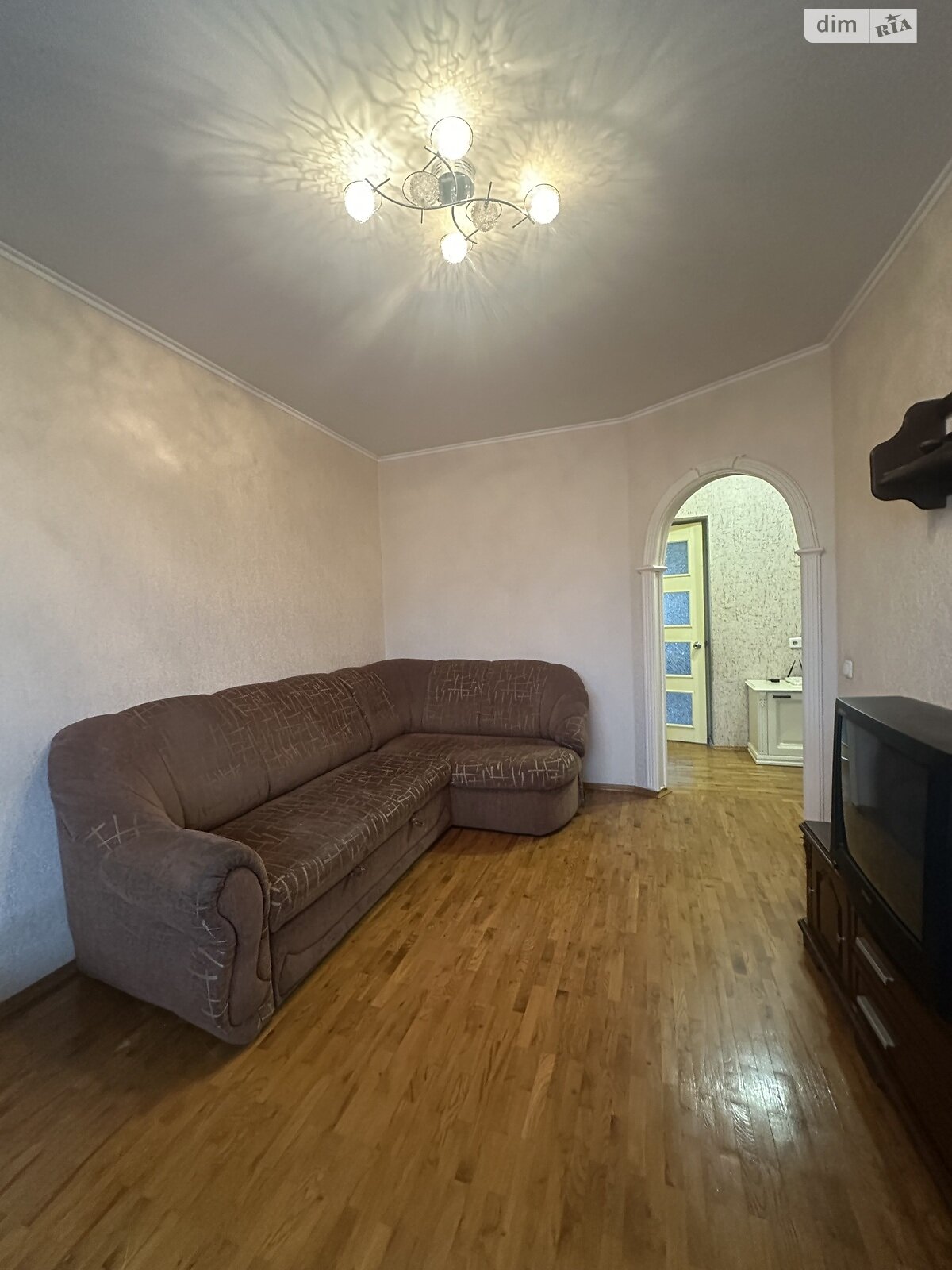 двокімнатна квартира в Рівному, район Пивзавод, на вул. Соборна в довготривалу оренду помісячно фото 1