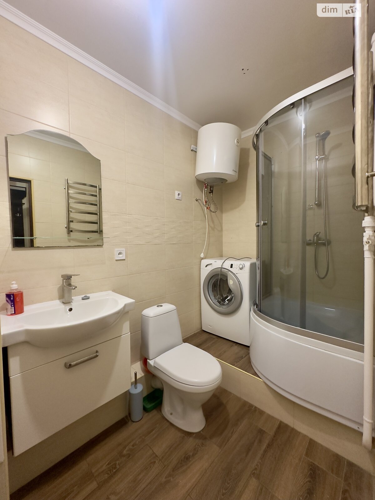 однокімнатна квартира в Рівному, район Політон, на вул. Грушевського Академіка 40 в довготривалу оренду помісячно фото 1 однокімнатна квартира в Рівному, район Політон, на вул. Грушевського Академіка 40 в довготривалу оренду помісячно фото 1