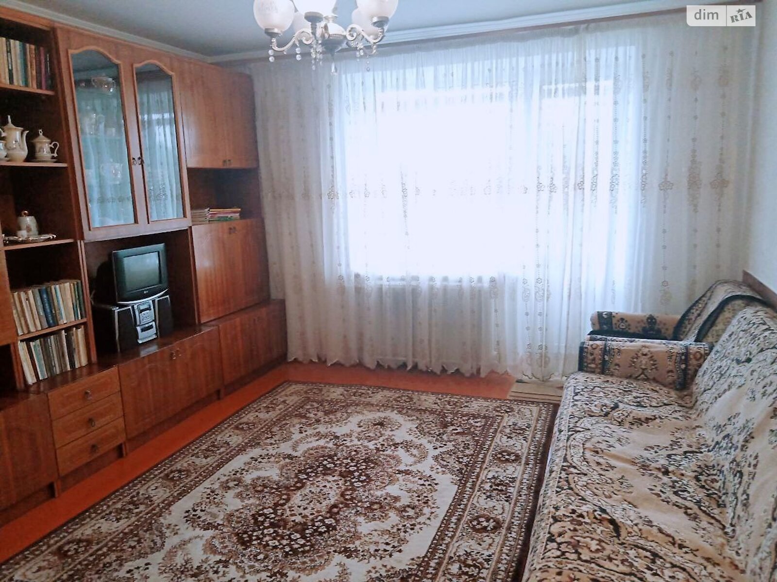 двокімнатна квартира в Рівному, район Політон, на вул. Київська 11 в довготривалу оренду помісячно фото 1