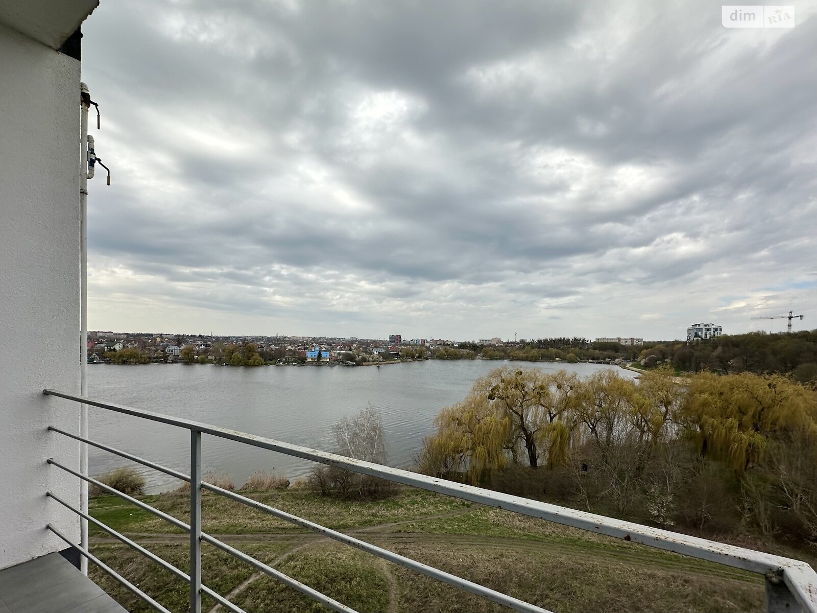 однокімнатна квартира в Рівному, район Щасливе, на вул. Чорновола В’ячеслава 94Д в довготривалу оренду помісячно фото 1 однокімнатна квартира в Рівному, район Щасливе, на вул. Чорновола В’ячеслава 94Д в довготривалу оренду помісячно фото 1