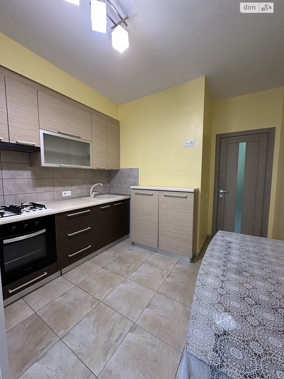 однокомнатная квартира в Ровно, район Счастливое, на ул. Черновола Вячеслава 91М в аренду на долгий срок помесячно фото 1 однокомнатная квартира в Ровно, район Счастливое, на ул. Черновола Вячеслава 91М в аренду на долгий срок помесячно фото 1