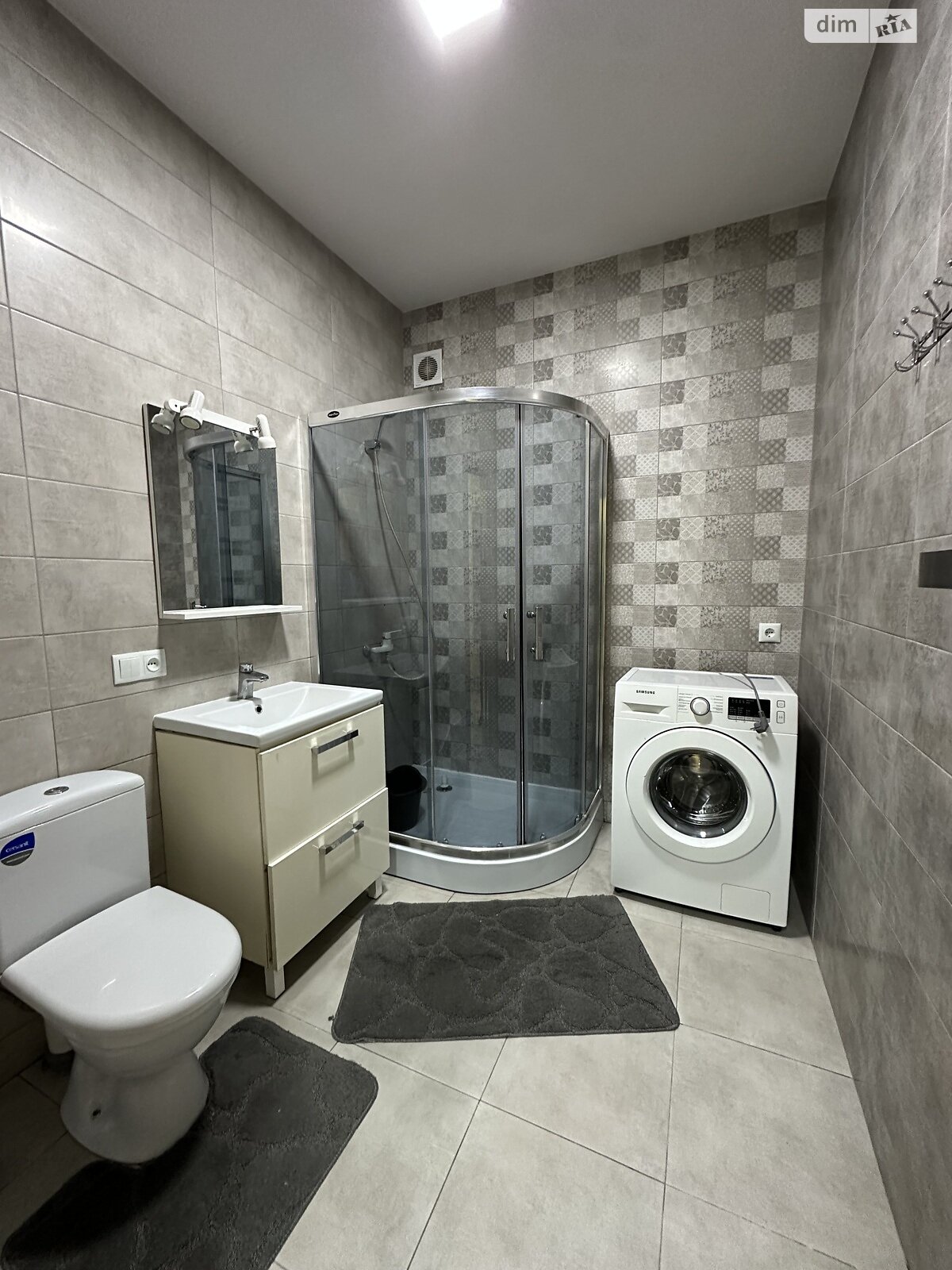 однокомнатная квартира в Ровно, район Счастливое, на ул. Черновола Вячеслава 91М в аренду на долгий срок помесячно фото 1 однокомнатная квартира в Ровно, район Счастливое, на ул. Черновола Вячеслава 91М в аренду на долгий срок помесячно фото 1