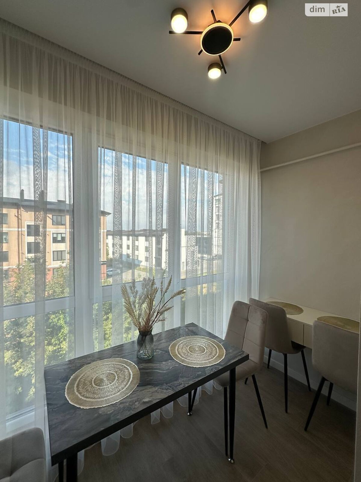 однокомнатная квартира в Ровно, район Счастливое, на ул. Черновола Вячеслава в аренду на долгий срок помесячно фото 1