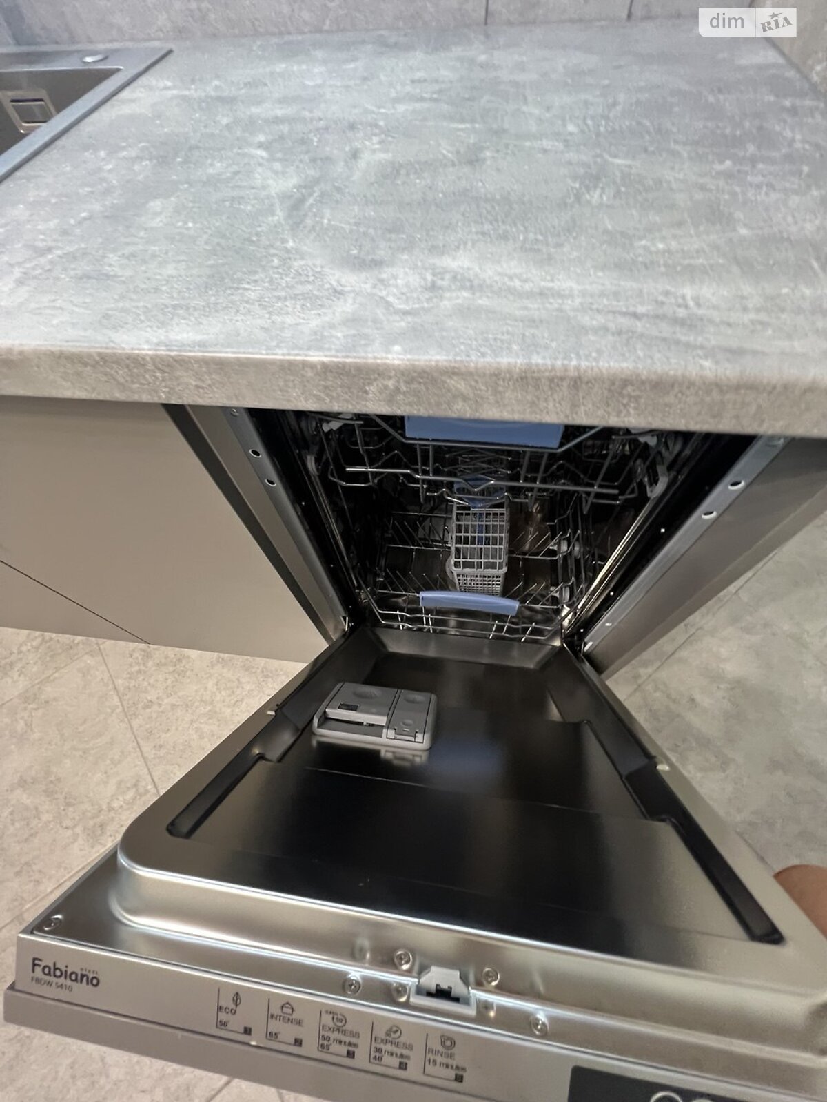 однокімнатна квартира в Рівному, район Щасливе, на вул. Студентська 28 в довготривалу оренду помісячно фото 1