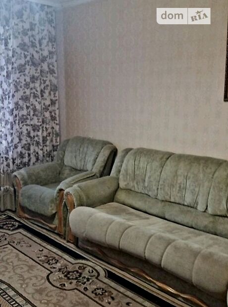 трехкомнатная квартира с мебелью в Ровно, район Северный, на ул. Коновальца Евгения 26 в аренду на долгий срок помесячно фото 1 трехкомнатная квартира с мебелью в Ровно, район Северный, на ул. Коновальца Евгения 26 в аренду на долгий срок помесячно фото 1