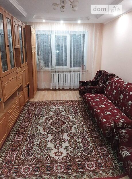 трехкомнатная квартира с мебелью в Ровно, район Северный, на ул. Коновальца Евгения в аренду на долгий срок помесячно фото 1 трехкомнатная квартира с мебелью в Ровно, район Северный, на ул. Коновальца Евгения в аренду на долгий срок помесячно фото 1