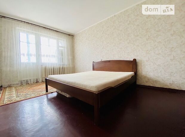 двухкомнатная квартира с мебелью в Ровно, район Северный, на ул. Шухевича Романа 4 в аренду на долгий срок помесячно фото 1