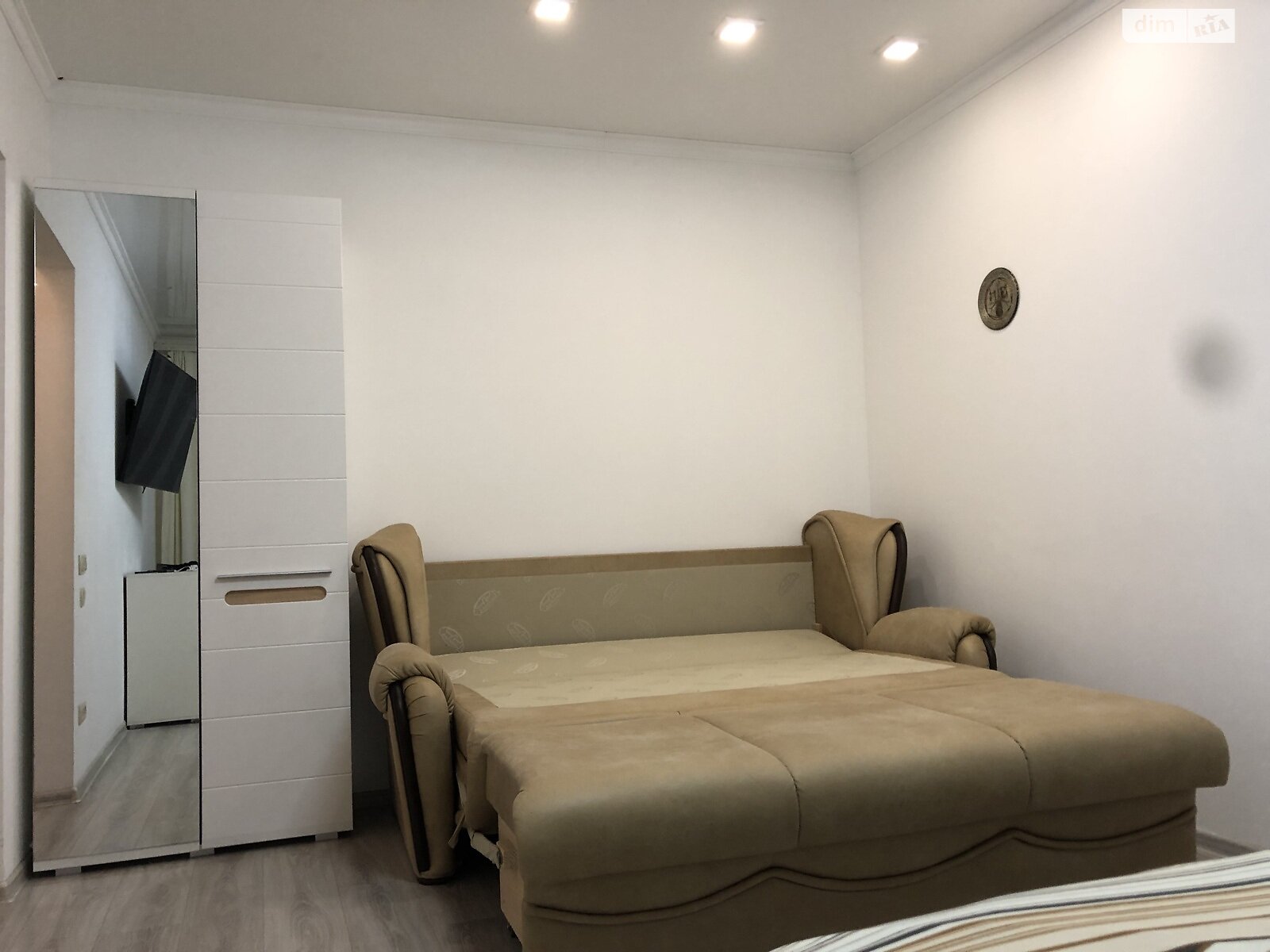 однокімнатна квартира в Рівному, район Північний, на вул. Шухевича Романа в довготривалу оренду помісячно фото 1