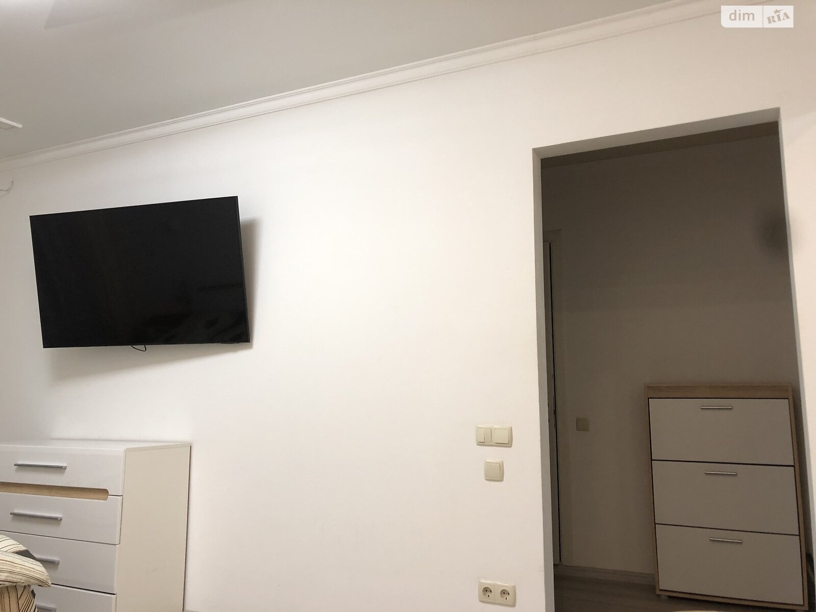 однокімнатна квартира в Рівному, район Північний, на вул. Шухевича Романа в довготривалу оренду помісячно фото 1